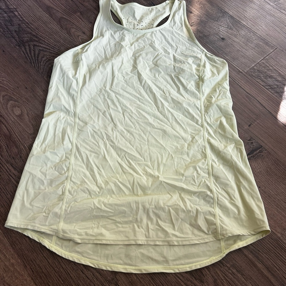 Zella light yellow vent tank size small